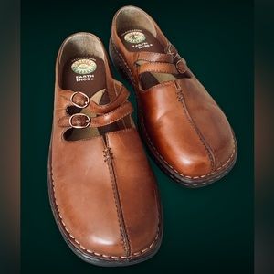 Earth Shoes Leather Mules